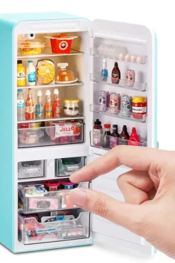 5 Surprise Mini Brands fill the fridge S1