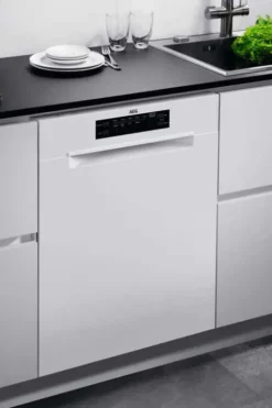 AEG FBB63647PW oppvaskmaskin