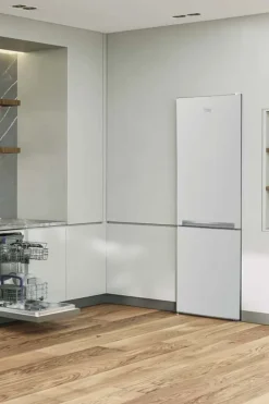 Beko RCSA300K40WN kombiskap