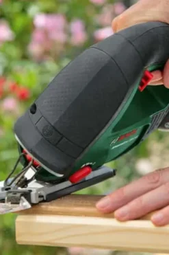 Bosch AdvancedSaw 18V-140 stikksag u/batteri og lader