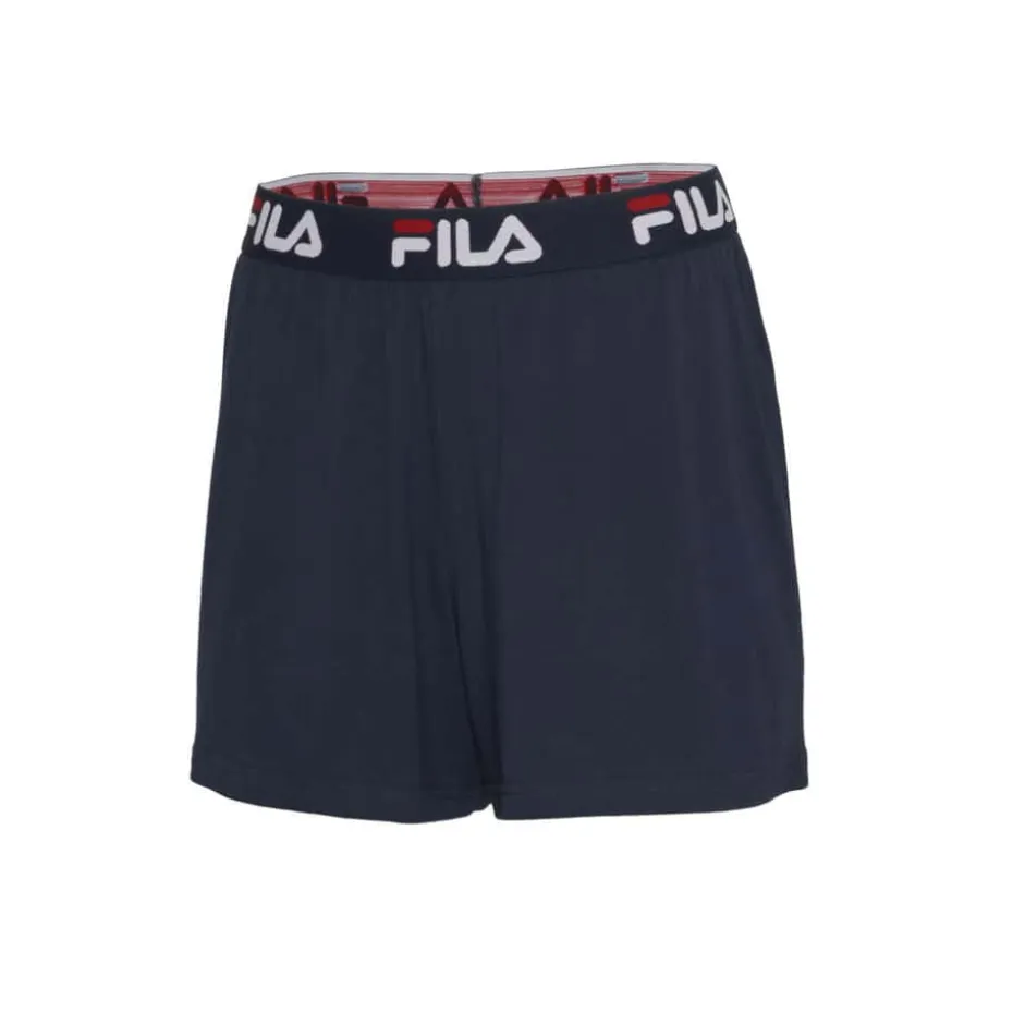 Fila pysjamassett dame