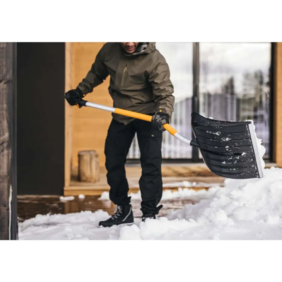 Fiskars X-series Ergo snømåke
