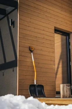 Fiskars X-series Ergo snømåke