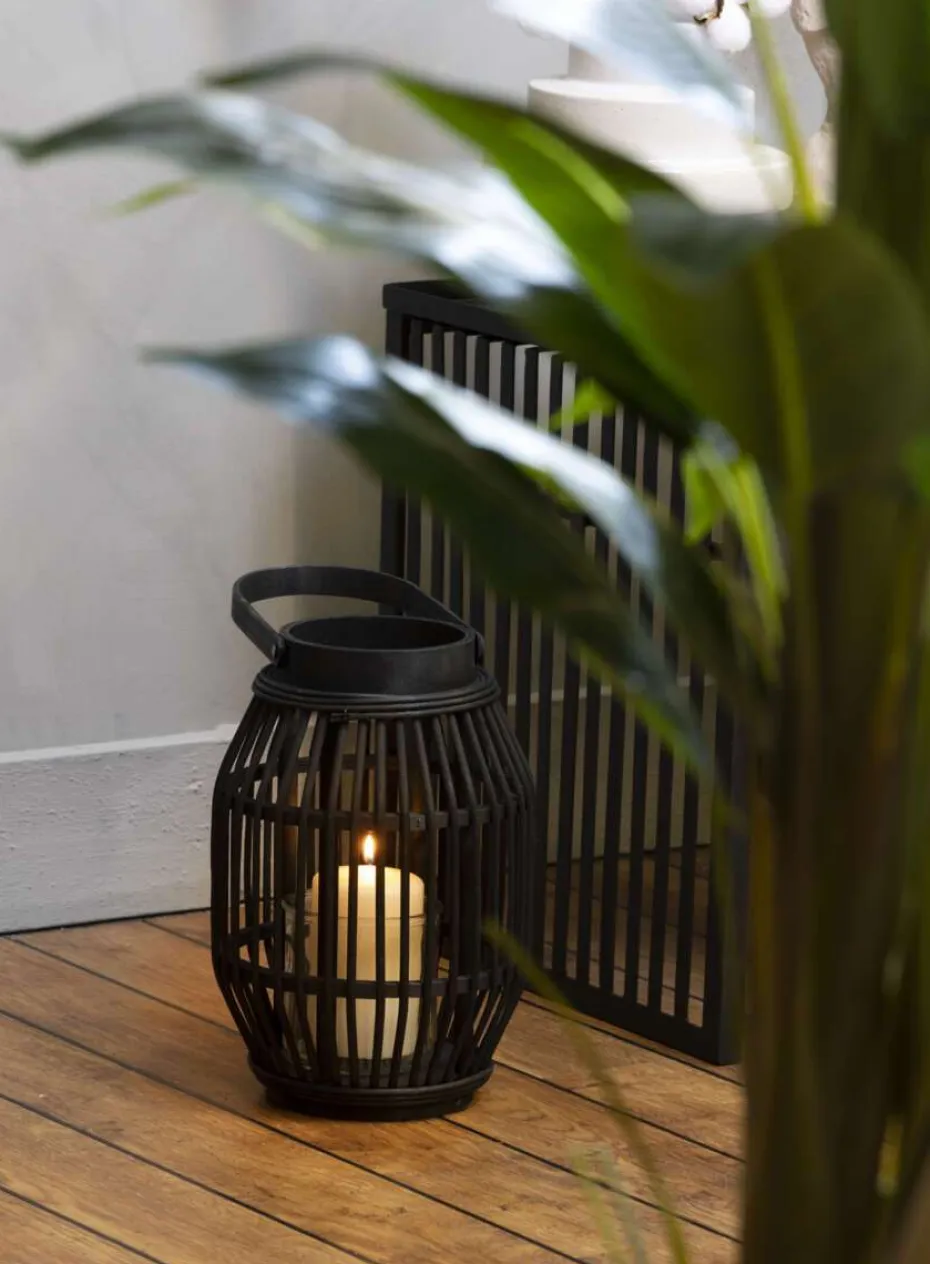 Henni rattan lanterne