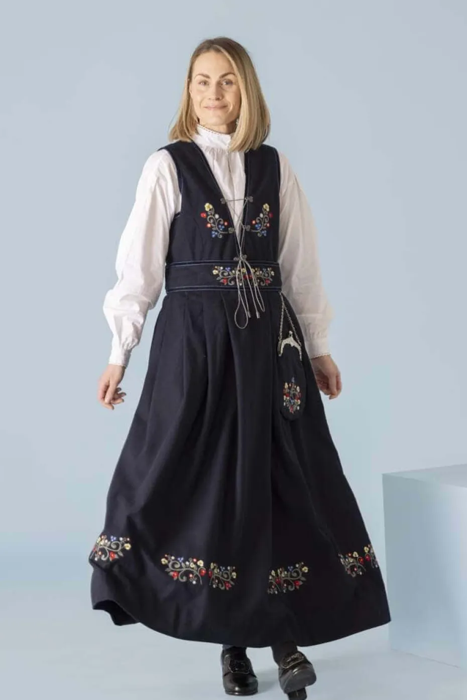 Ingrid festdrakt dame