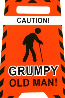 Kort Caution! Grumpy old man