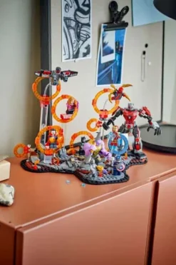 LEGO® ǀ Marvel Avengers: Endgame – sluttoppgjøret 76323