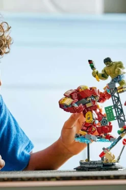 LEGO® ǀ Marvel Episk oppgjør: Hulkbuster mot Hulk 76343