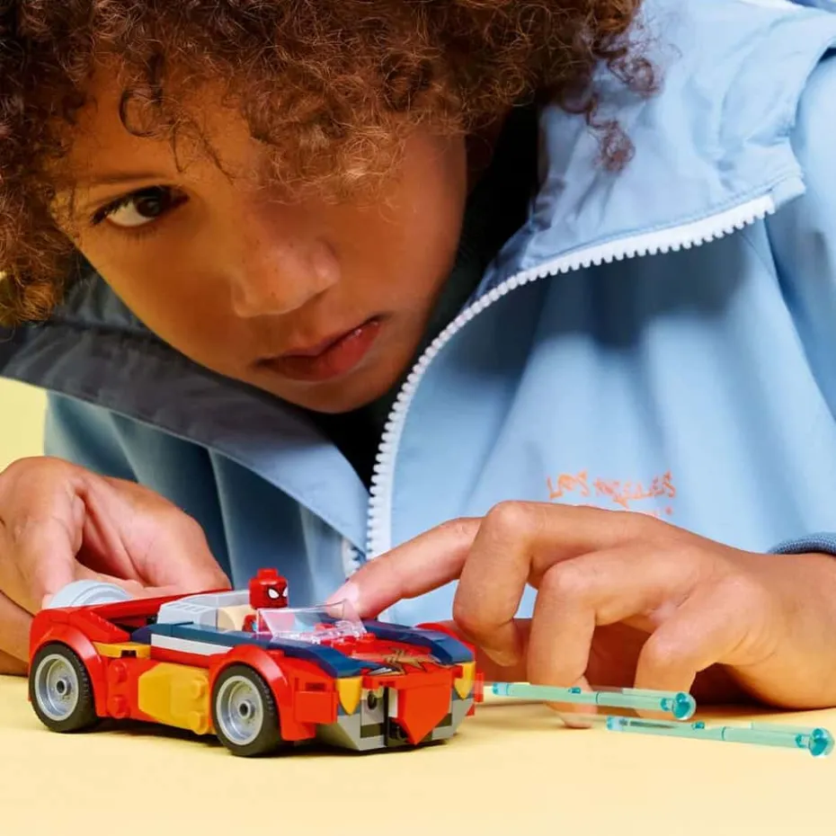 LEGO® ǀ Marvel Spider-Man i bil mot venomifisert Wolverine 76336