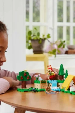 LEGO® Animal Crossing™ Bunnie på telttur 77047