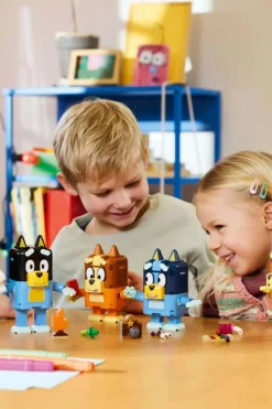 LEGO® Bluey Bygg Bluey-familien 11217