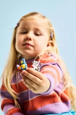 LEGO® Bluey: Moro på lekeplassen med Bluey og Chloe 11201