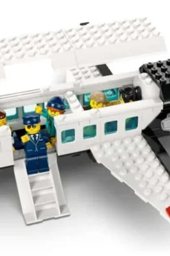 LEGO® City Flyplass og fly 60502
