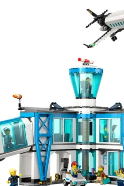 LEGO® City Flyplass og fly 60502