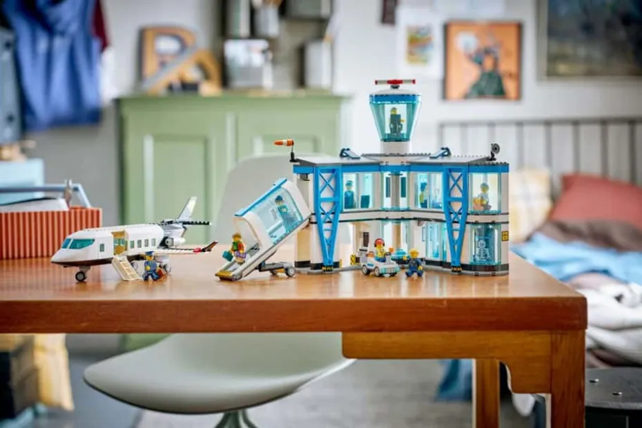LEGO® City Flyplass og fly 60502