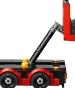 LEGO® City F1®-trailer med Audi F1®-racerbil 60493