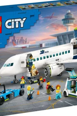 LEGO® City Passasjerfly 60367