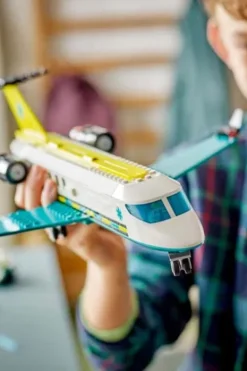 LEGO® City Redningsmannskap ambulansefly og fly 60465