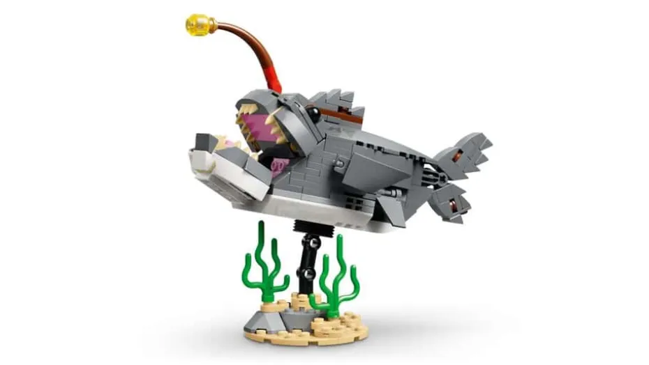 LEGO® Creator Blodtørstig hai med skattkiste 31381