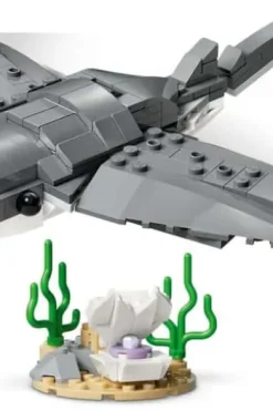 LEGO® Creator Blodtørstig hai med skattkiste 31381