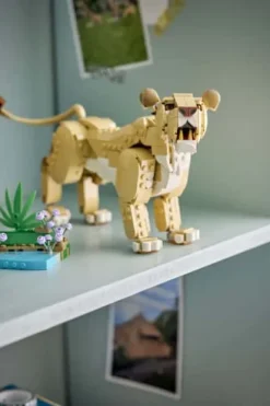 LEGO® Creator 3-i-1 Ville dyr: Majestetisk løve 31386