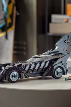 LEGO® DC Batman™: Batman Forever™ Batmobile™ 76304