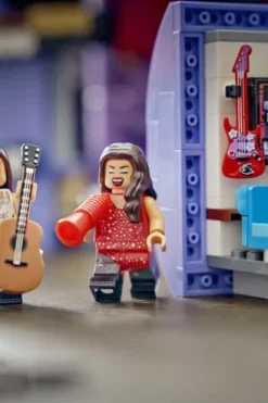 LEGO® Editions Olivia Rodrigos dobbelgitar 43031