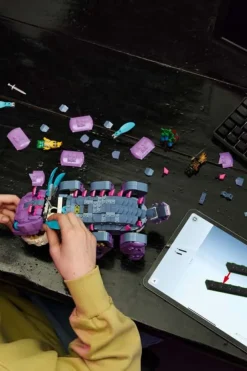 LEGO® Fortnite® Klombo 77077