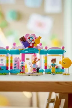 LEGO® Friends Godtebutikken i Heartlake City 42649