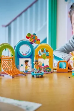 LEGO® Friends Gøyalt lekeland 42686