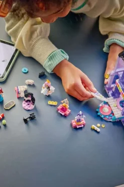 LEGO® Friends Heartlake Citys moteshow 42685