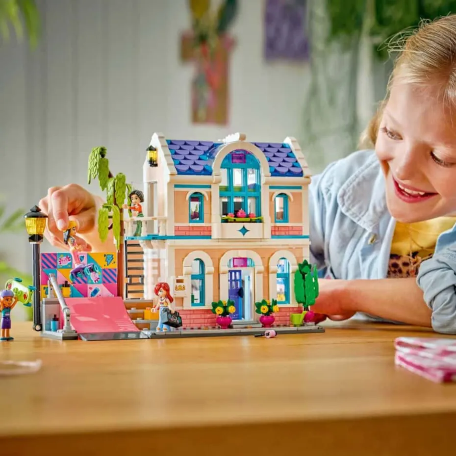 LEGO® Friends Huset til Liann 42687