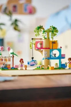 LEGO® Friends Kattens bursdagsfest og leketre 42666