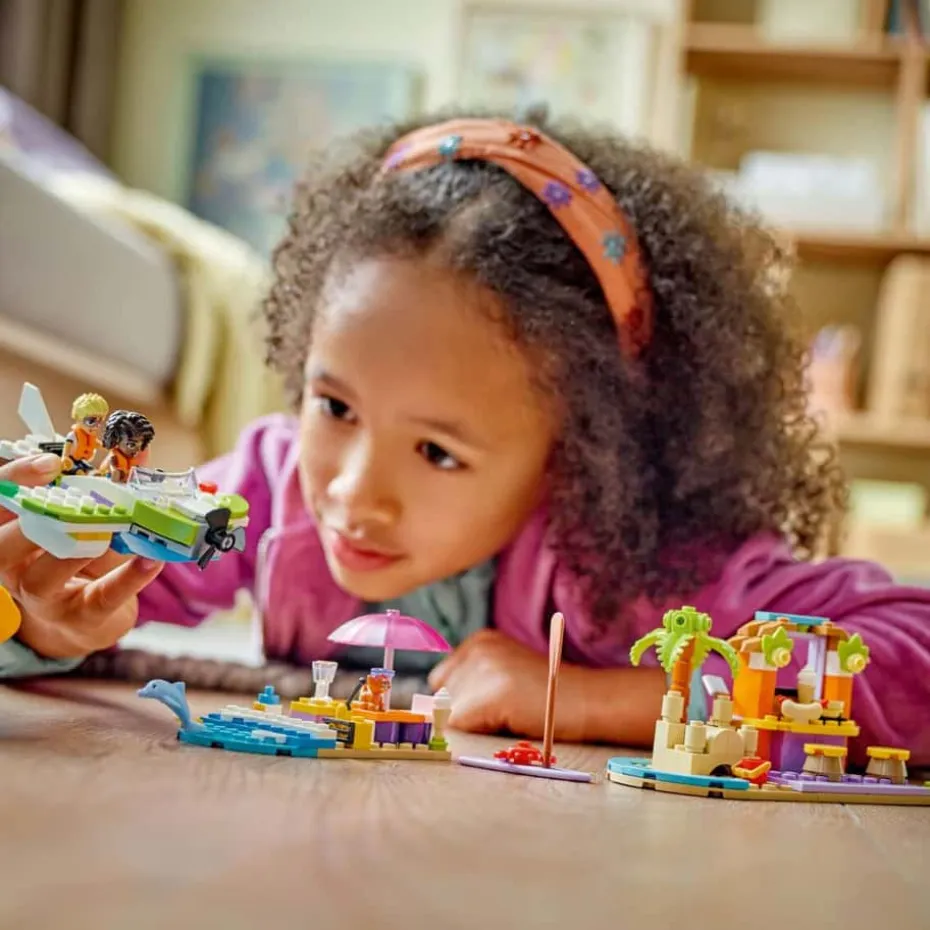 LEGO® Friends Kreativ reise- og strandkoffert 42672