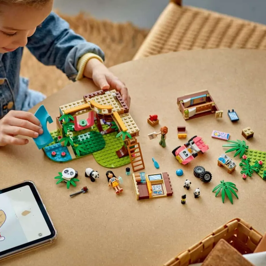 LEGO® Friends Pandareservatet 42648