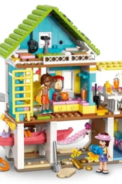 LEGO® Friends Strandhus med seler 42699