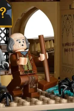 LEGO® Harry Potter™ Galtvortborgen: Østfløyen 76473