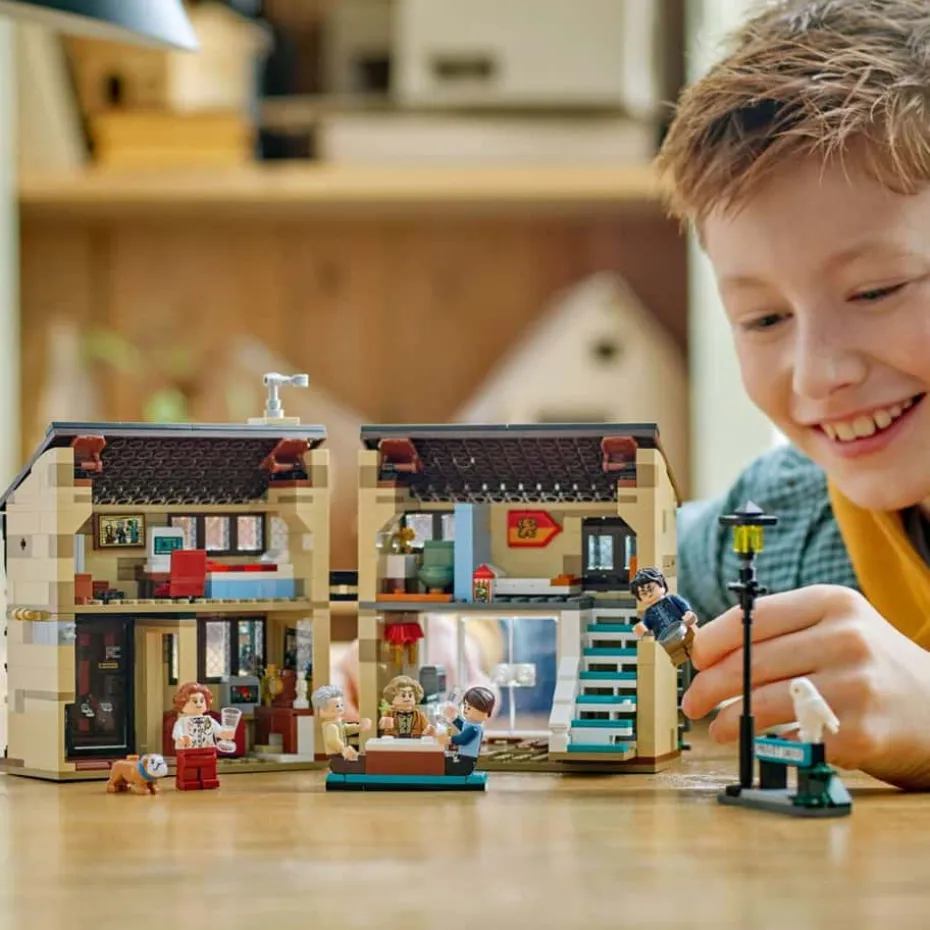 LEGO® Harry Potter™ Hekkveien: Tante Margots besøk 76451
