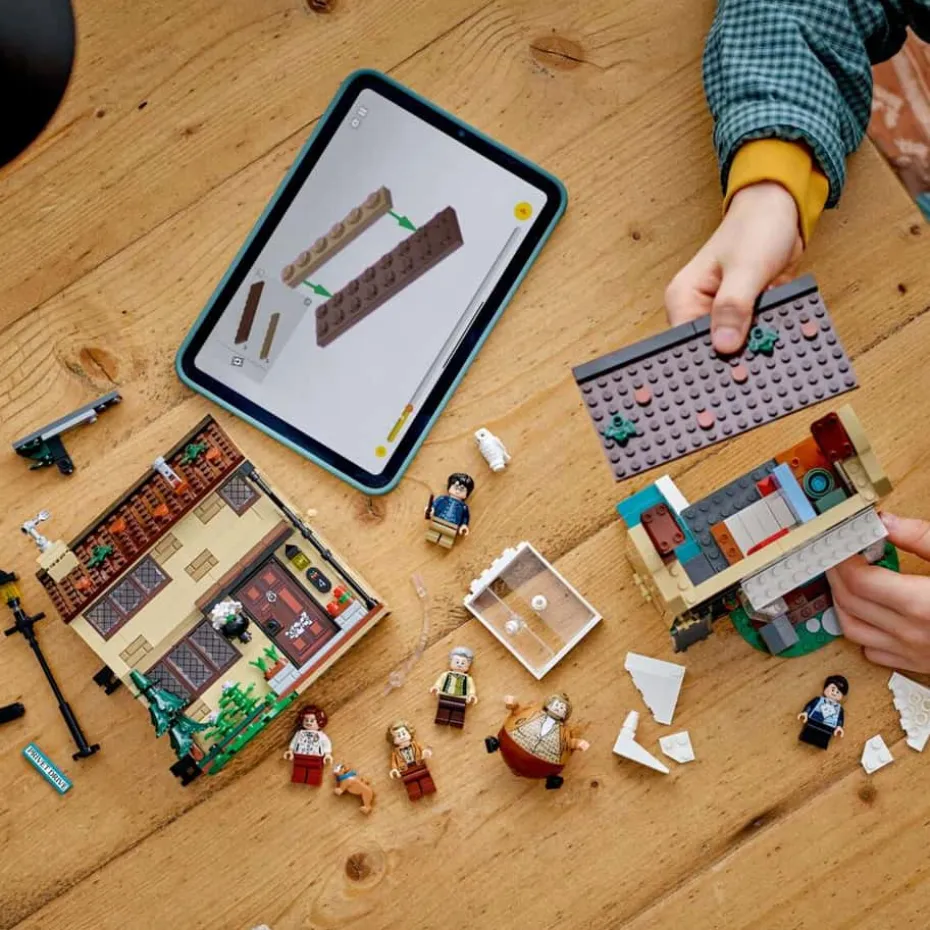 LEGO® Harry Potter™ Hekkveien: Tante Margots besøk 76451