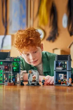 LEGO® Harry Potter™ Magibutikker i Spindelsmuget 76471
