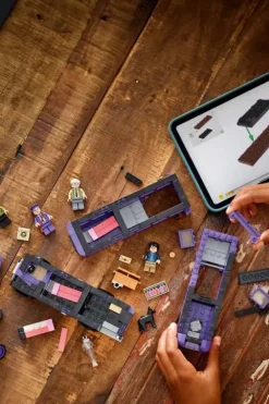 LEGO® Harry Potter™ På eventyr med Fnattbussen 76446