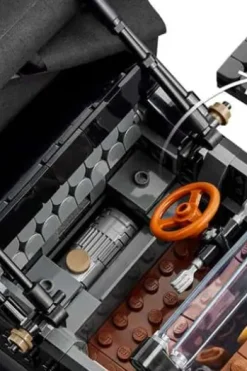 LEGO® Icons Ford Model T 11376