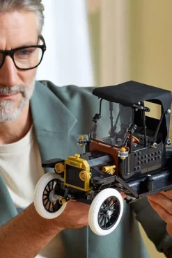 LEGO® Icons Ford Model T 11376