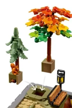 LEGO® Icons Høstlig hage med lite hus 11372