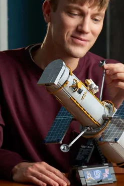 LEGO® Icons Hubble-romteleskopet 11382