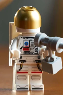 LEGO® Icons Hubble-romteleskopet 11382