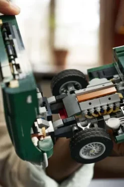LEGO® Icons Jaguar E-type 11381