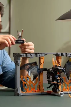 LEGO® Icons Ringenes herre: Balrog™-bokstøtte 10367