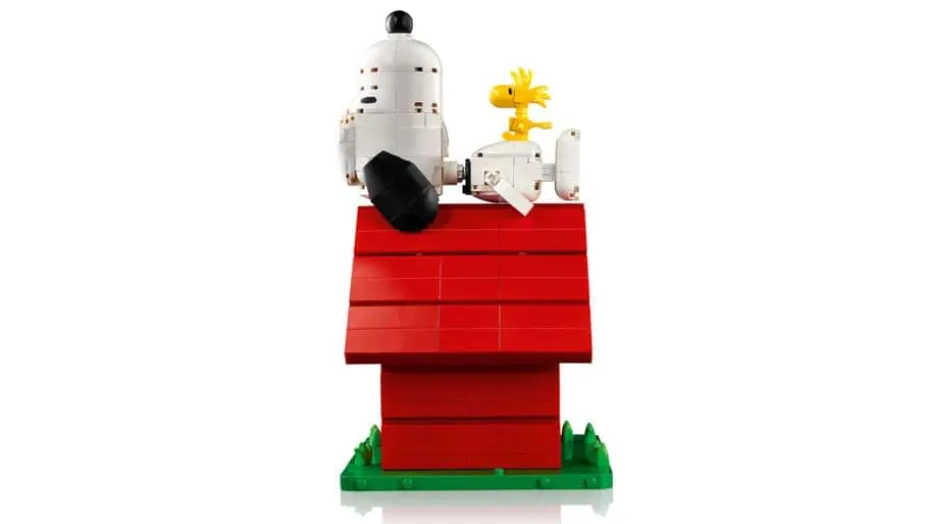 LEGO® Ideas Knøttene: Snoopys hundehus 21368