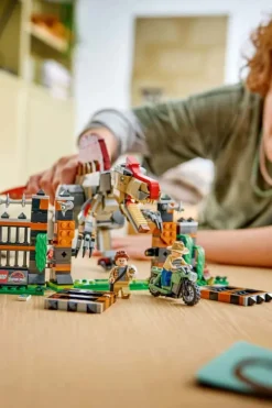 LEGO® Jurassic World Spinosaurus på flukt 77982
